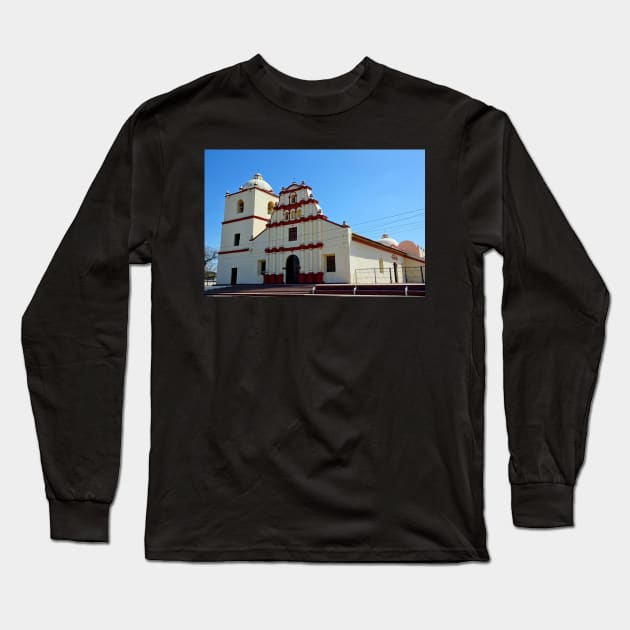 Nicaragua - Léon Iglesia San Juan Bautista De Sutiaba Long Sleeve T-Shirt by franck380